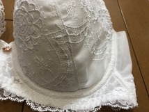 新品、Triumph【トリンプ】 のフロラーレの高級ブラ★E80★9350円→3280即決★送料210円～、ブラジャー、白色、レース _画像3