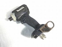 ☆中古品☆makita マキタ 18V 充電式インパクトドライバー TD171D バッテリー2個(18V6.0Ah) 充電器 ケース付 コードレス 87137_画像4