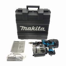 ☆美品☆ makita マキタ 90mm 高圧 エア釘打機 AN936H ロール釘打機 大工道具 エアツール 88680_画像3