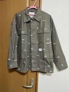 極美品 Wtaps JUNGLE 01 / LS / COTTON. OXFORD. TEXTILE Greige クロスボーン 02 Mサイズ グレージュ ダブルタップス