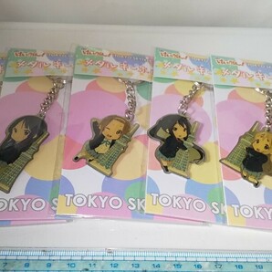 メタルキーホルダー 「東京スカイツリー＆けいおん!」５個セット(ゆい、りつ、つむぎ、みお、あずさ )の画像1