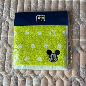 【値下げ中】ミッキー ディズニー タオルハンカチ 綿100% 刺繍 Disney mickey 新品未使用