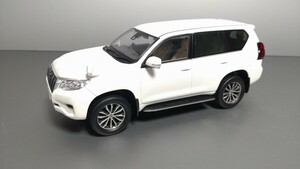 絶版希少 非売品 カラーサンプル 1/30 トヨタ ランドクルーザー プラド ランクル PRADO 後期 スーパーホワイトⅡ　ミニカー