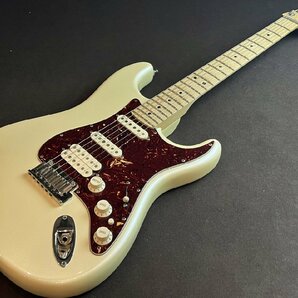 【1円】Fender フェンダーAmerican Deluxe Stratocaster N3 HSS エレキギターの画像2