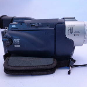SONY ソニー DCR-TRV17 デジタルハンディカム ビデオカメラ バッテリー付き ジャンク品 管理ZI-LP-22の画像6