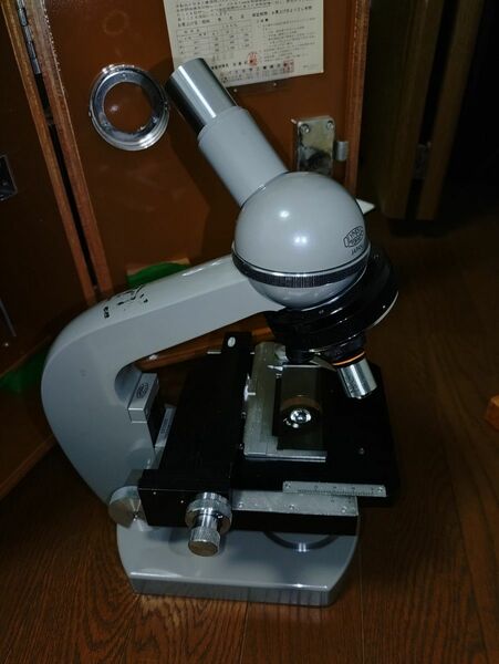 オリンパス顕微鏡EC型
