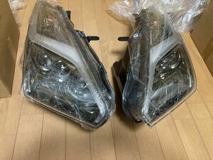  unused Nissan R35 GT-R latter term head light left right 