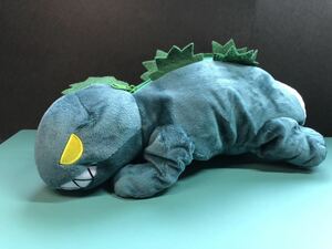 【怪獣シリマルダシ】 ダイカットペンポーチ クレヨンしんちゃん ぬいぐるみ ペンケース 筆箱 筆入れ ティーズファクトリー