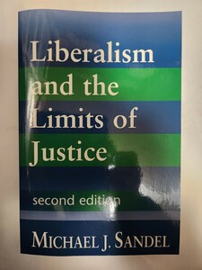 送料無料 事実上の新品 ペーパーバック「Liberalism and the Limits of Justice （リベラリズムと正義の限界」（著者:マイケル・サンデル）