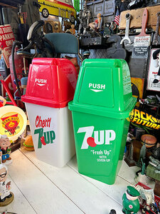 7UP　セブンアップ　ダストビン　20Lサイズ　ゴミ箱（2個セット） ■ アメリカン雑貨 アメリカ雑貨 トラッシュ