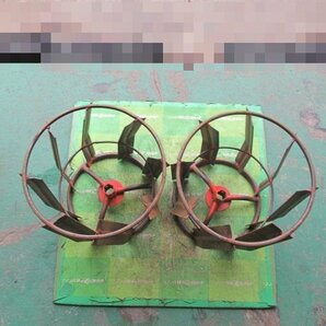 愛知★Ｒ29 耕運機 用 鉄 車輪 六角軸 左右 セット アタッチメント 取付 部品 パーツ 中古品 ■K24040707の画像7