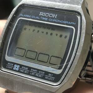 271-0688 RICOH リコー メンズ レディース 腕時計 金属ベルト デジタル 826002 電池切れ 動作未確認の画像9