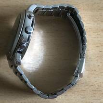 282-0557 agnes b. アニエスベー メンズ　レディース　腕時計　金属ベルト　クオーツ　クロノグラフ V654-6100 電池切れ　動作未確認_画像5