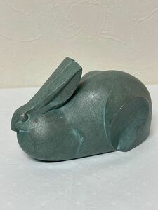 青銅製ウサギの置き物　約20㎝幅約11㎝高さ約13㎝　重さ約2000g