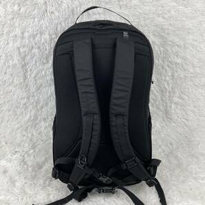 【極美品】ARC'TERYX アークテリクス MANTIS 32マンティス32 バックパック 廃盤品 アウトドア メンズ ブラック 黒 32L 大容量の画像2