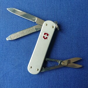 VICTORINOX(ビクトリノックス)クラシック SD ALOX (633)