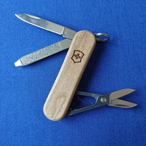 VICTORINOX(ビクトリノックス)クラシックSD ウッド (504)