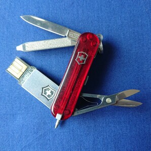 VICTORINOX(ビクトリノックス)USBメモリー 16G (595)の画像1