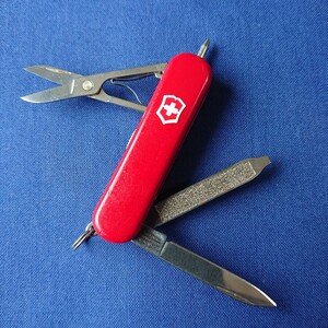 VICTORINOX(ビクトリノックス)シグネチャーライト (620)