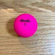 即決 新品 TaylorMade 購入 Noodle ネオン ピンク ボール ゴルフボール 12球 1ダース セット テーラーメイド ヌードルネオンピンク 12個_画像3