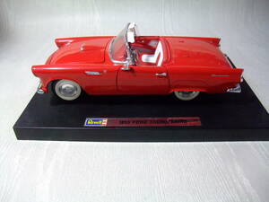  Revell company manufactured 1/18 scale model 1955 year made Ford Thunderbird 