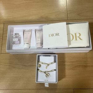 箱付き　DIOR 誕生日　ノベルティ　ストラップ　セット　ディオール