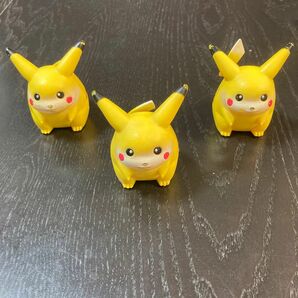 玩具　手のひらピカチュウ　ポケットモンスター