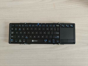 【中古】iClever Bluetooth ワイヤレス キーボード 折り畳み タッチパッド マルチペアリング ipad Windows / Android / iOS / Mac など対応