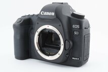 美品 キヤノン Canon EOS 5D Mark II ボディ ショット数わずか739枚_画像2