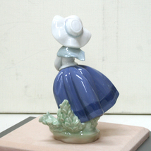 本物 LLADRO フィギュリン 置物 きれいな花ばかり No.5222 DAISA 1983 リヤドロ ケース付き スペイン製 札幌市 清田区 平岡_画像5