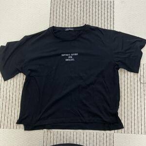 大きいサイズ　黒の半袖Ｔシャツ 5L