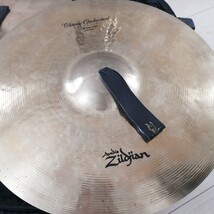 A.Zildjian 19 CLASSIC ORCH.SEL MED LIGHT　キャリーケース付_画像3