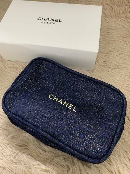 新品　シャネル　ノベルティ　ポーチ　Chanel化粧ポーチ　ネイビー　箱付き　匿名発送