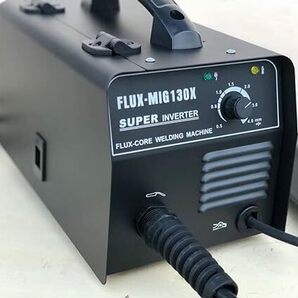 髙品質 超軽量ノンガス インバーター半自動直流 アーク溶接機/100A/MIG130Ｘ 単相100V小型 /髙使用率/新型 黒色の画像1