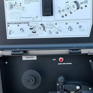 髙品質 超軽量ノンガス インバーター半自動直流 アーク溶接機/100A/MIG130Ｘ 単相100V小型 /髙使用率/新型 黒色の画像2