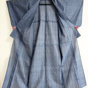 KIRUKIRU リサイクル 着物 レース 綿地 身丈160cm くすみがかった青地 抽象柄 カジュアル 小紋 着付け 和装の画像3