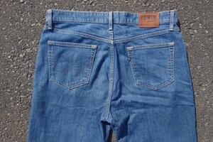Новый 09S прекратил Edwin S403 Softflex Регулярное расслабление прямой джинсовой ткани W36 92 см.