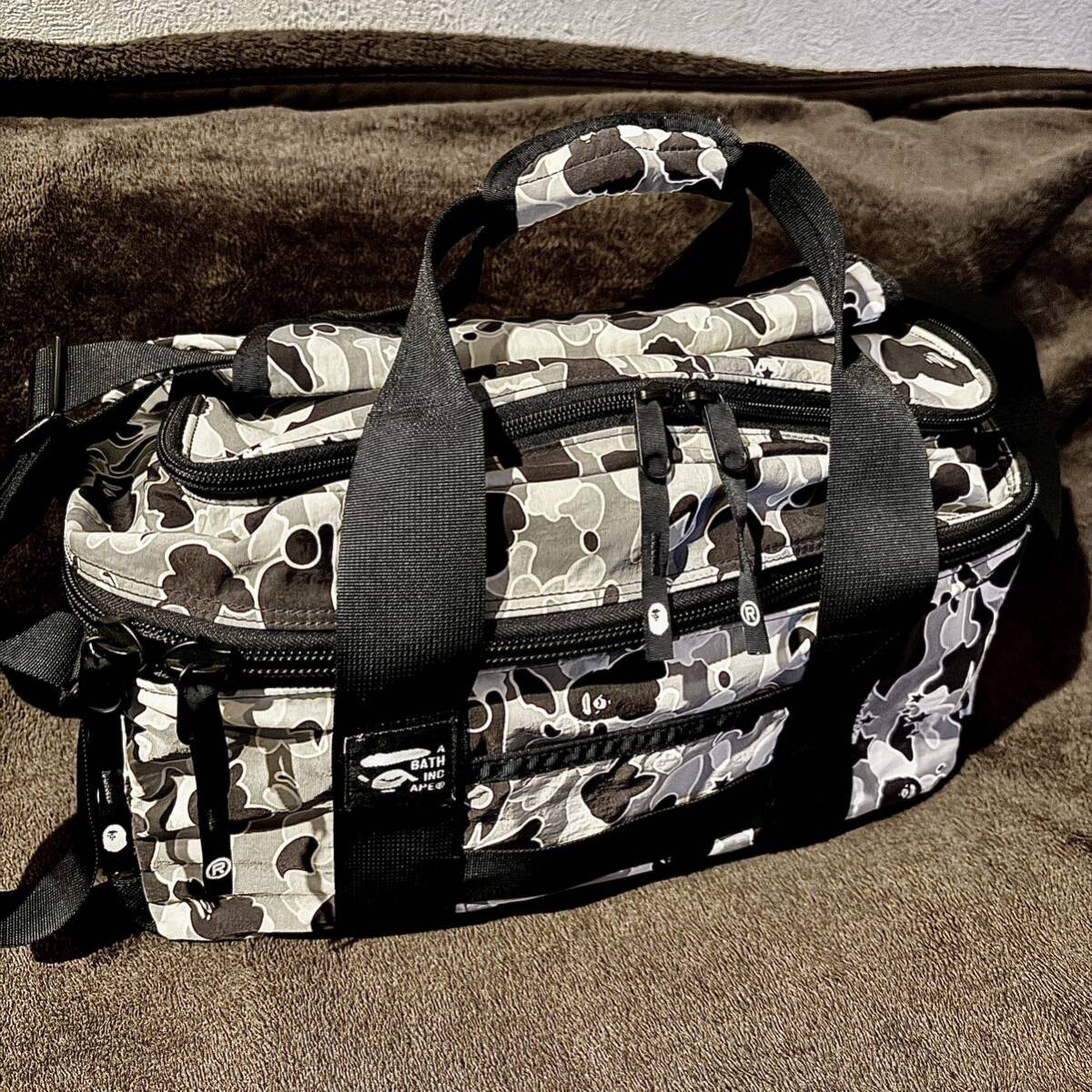 A Bathing Ape サイケカモ 7インチ用 レコードバッグ エイプ A Bathing Ape サイケカモ 7インチ用 レコードバッグ エイプ