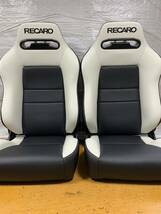 21.22.レカロ RECARO 2脚セット SR-VF 白×黒フェイクレザー張り替え 張替え 張替 ホワイトシングルステッチ 両側ダイヤル_画像1