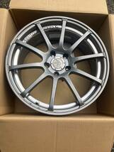 ヨコハマ　クロイツァーXi 18×8J 5穴　PCD112 オフセット48 ダークシルバー　中古_画像1