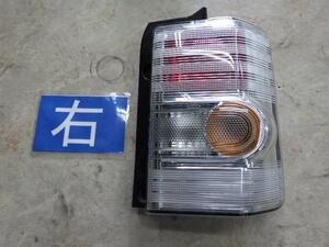 【KBT】ピクシススペース DBA-L575A 右テールランプ B70 81550-B2310　