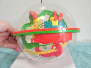 【知育玩具】空間認識能力を養う 立体迷路マジカル カプセル 3Dパズル 立体パズル