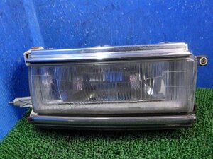 [B] Toyota original halogen head light headlamp right / driver`s seat plating STANLEY 22-161 GX70G Mark 2 Wagon Mark Ⅱ van YX76V TX78V