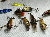 ルアー フィッシング バス 釣具 古い ルアー まとめて HEDDON TIGER BASS JACKER CRAZY-CRAWLER DALTON TWIST 中古タックルボックス _画像7