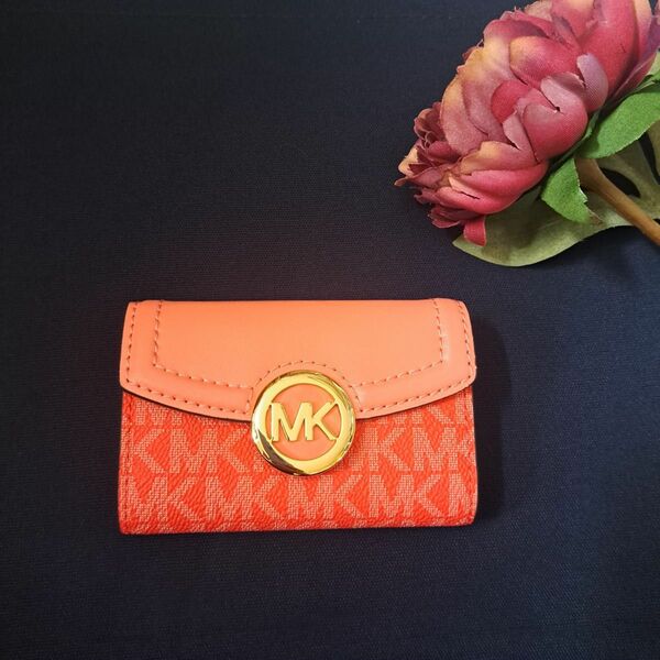 マイケルコースキーケースMICHEAL KORS