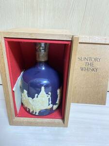 サントリー　ザ　ウイスキー　冊、箱付　未開栓　首ラベル劣化あり　SUNTORY THE WHISKY 有田焼 陶器ボトル 古酒 1339g