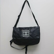 T6D0452 CHANEL/シャネル スポーツライン メッセンジャー ナイロン ショルダーバッグ_画像1