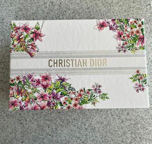 Dior ディオール　ギフトボックス　ラッピング　ボックス　ギフト