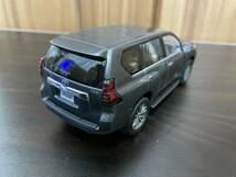 トヨタ カラーサンプル 1/30 ランドクルーザープラド LAND CRUISER PRADO グレー（箱無し）（傷あり）_画像2