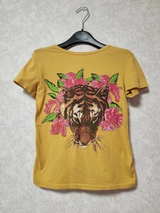 ★阪神タイガースファンに！★虎のイラストがかっこいい黄色Tシャツ　trinity　レディース　阪神タイガースの応援にも　9号　半袖